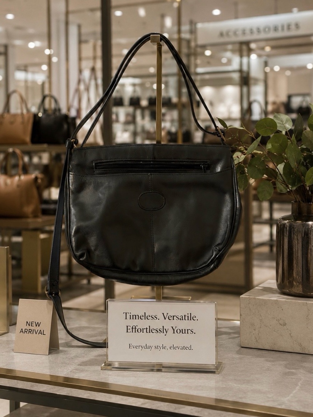 Stone Mountain Women's Black Leather Crossbody Shoulder Bag-EUC - Picture 2 of 12